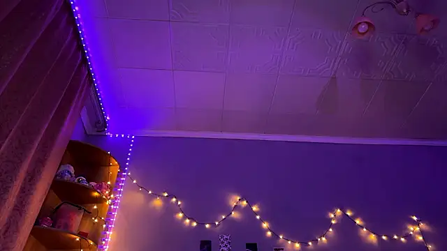 moonravelle - MoonRavelle's free webcam - UK Sex Cams