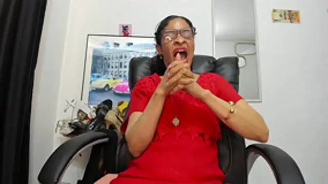 aries_mature - Aries_Mature's free webcam