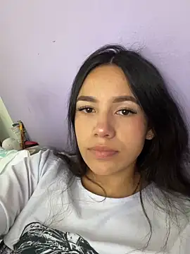 marianahb-e - Marianahb-e's free webcam