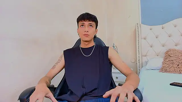 lean_portman - Lean_Portman's free webcam - UK Sex Cams