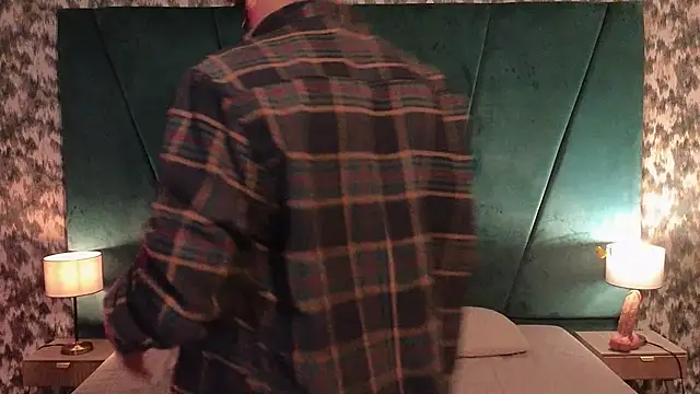 aaron_eze (M young) - Fuck your ASS with DILDO🔥💦