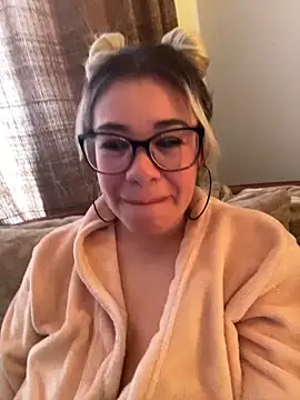 salomesweet13 (F milf) - 💎Finger in pussy💎