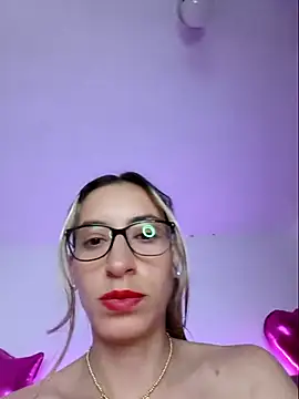 Webcam Model (Melinaa-sex)  is live.Free join now!