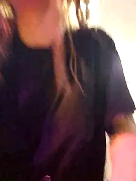 LilyOrion's Stripchat show and profile