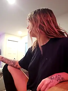 LilyOrion's Stripchat show and profile