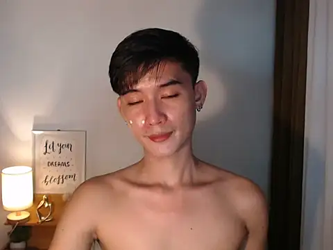asian_dai (M young) - JUST WANT MY DAY HAPPY AND FUN.