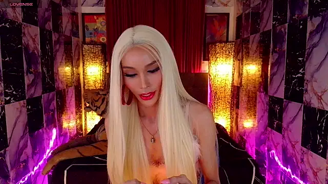 seductivesamanthats (Ask my age) - smoke party and cum show