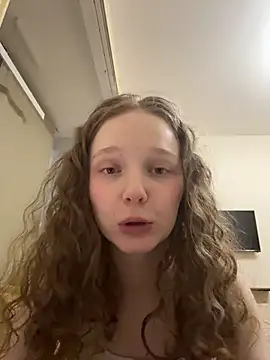 outside_rosy live sex cam