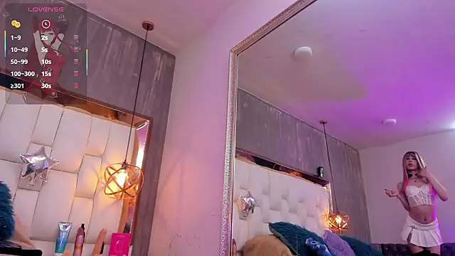 Foxxy_Doll live sex cam