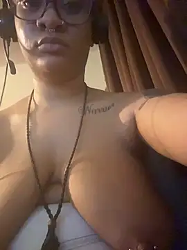 nickytheehawtie webcam