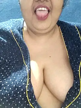 tamilthanushri webcam