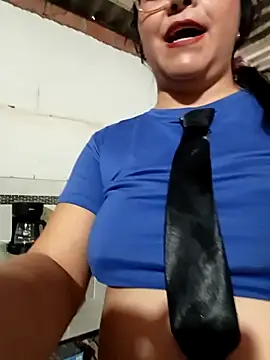 Dirty-Momm-Divorced-Hot