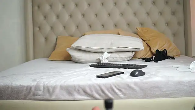 aprilhadid (F young) - bend me over, let me feel your 👅