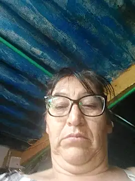 clarita_01 - Clarita_01's free webcam - UK Sex Cams