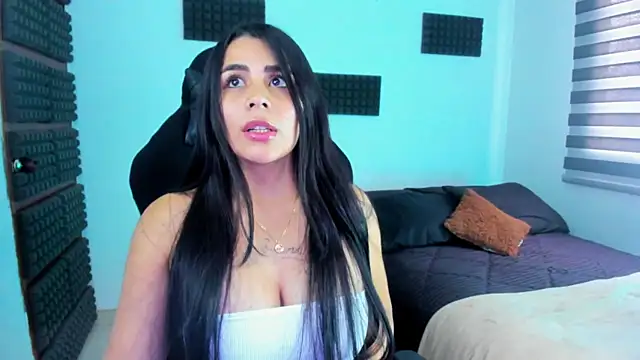 hannarusso - Hannarusso's free webcam - UK Sex Cams