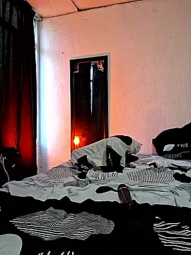 old_soul_and_young_spirit - Old_soul_and_young_spirit's free webcam