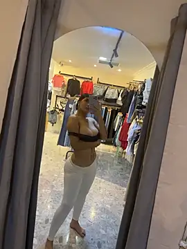 clarachanelricek's live cam