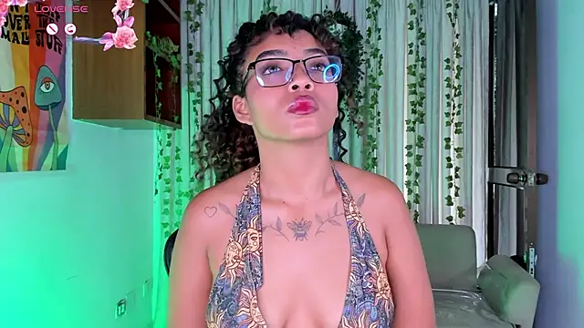 sarahlynn7 - SarahLynn7's free webcam