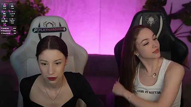 selena_glow - Selena_Glow's free webcam - UK Sex Cams