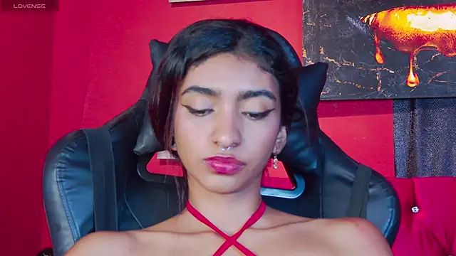 hottie_veronica - Hottie_Veronica's free webcam - UK Sex Cams