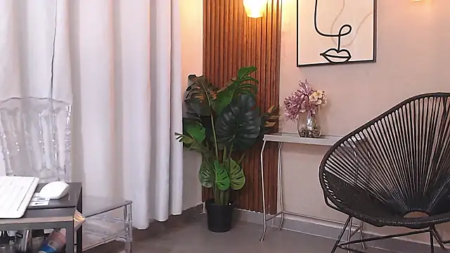 lia_mar_ (F young) - SHOW ORGAMS + SQUIRT