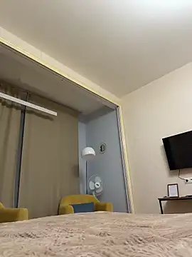 outside_rosy (F teen) - Rub pussy with dildo!!