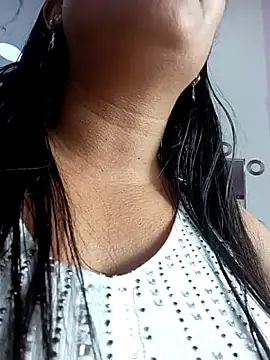 Carolina Navas (CarolinaNavas33)