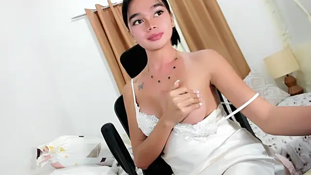kendall_petite18 live sex cam