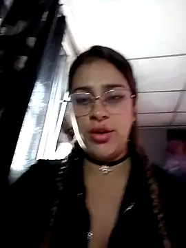 maribelle1 - MariBelle1's free webcam