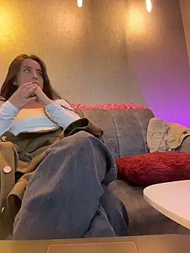 Antonella_Julieta webcam