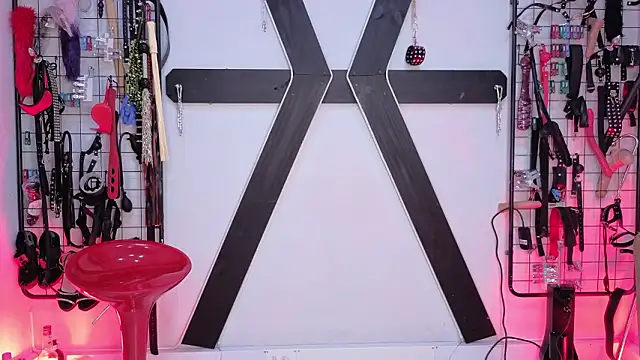 Eliz_bdsm webcam