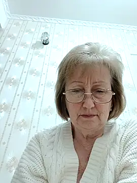 alikaswan5821 - AlikaSwan5821's free webcam - UK Sex Cams