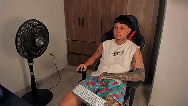 jake_simons - Jake_simons's free webcam - UK Sex Cams