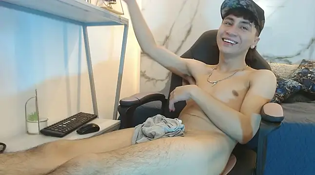 xandergrey8 - XanderGrey8's free webcam - UK Sex Cams