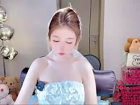 美女ZZZBC9在线直播