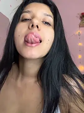 emmariders2 - Emmariders2's free webcam - UK Sex Cams