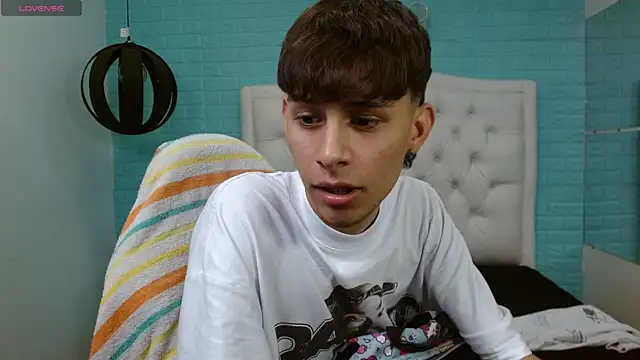 DraxBlade09's live cam