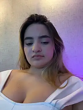 Antonella_Julieta webcam