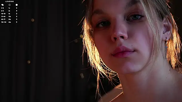 edlinalliston (F teen) - Gift my pussy first orgasm today <3