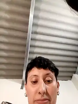 mei_and_gaby - Mei_and_Gaby's free webcam