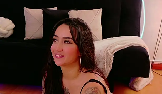 emmyevans1 - EmmyEvans1's free webcam