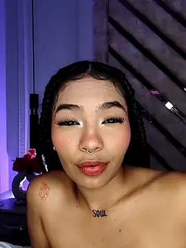 Scarlett-Banner webcam