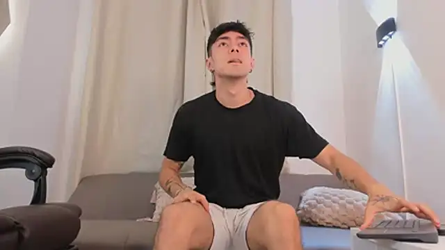 etham_wolf1 - Etham_wolf1's free webcam