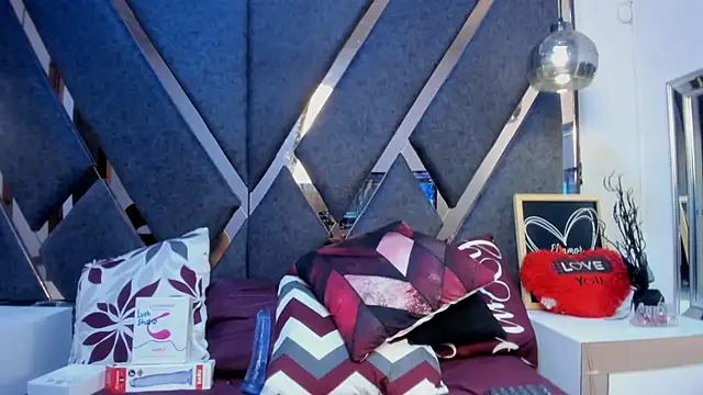 candyfox_7 - Candyfox_7's free webcam