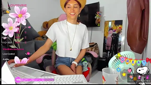 Lawrncesofiets live sex cam