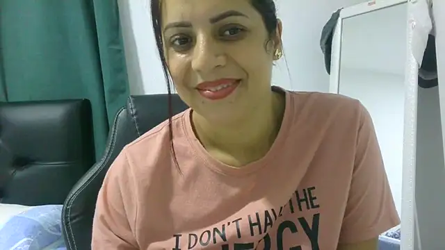 anne_kis - Anne_kis's free webcam