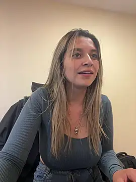 Isabella_Varella webcam