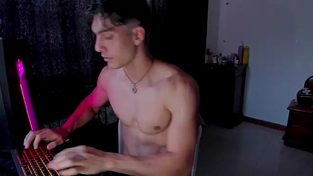 alessiovitale - AlessioVitale's free webcam - UK Sex Cams