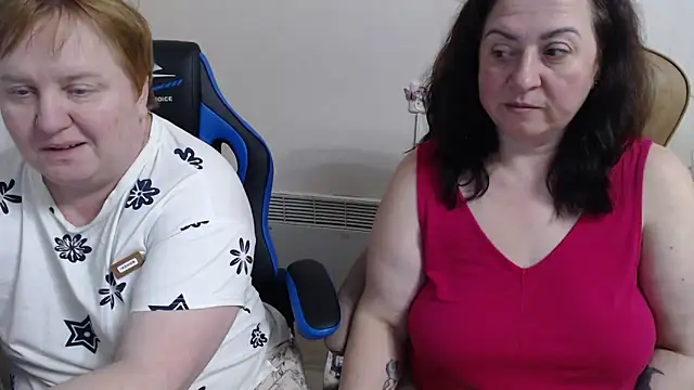 lindy-jeanie - Lindy-Jeanie's free webcam - UK Sex Cams