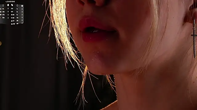 edlinalliston (F teen) - Gift my pussy first orgasm today <3